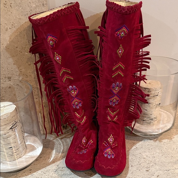 Fringe Embroidered Red Boots - Picture 6 of 12